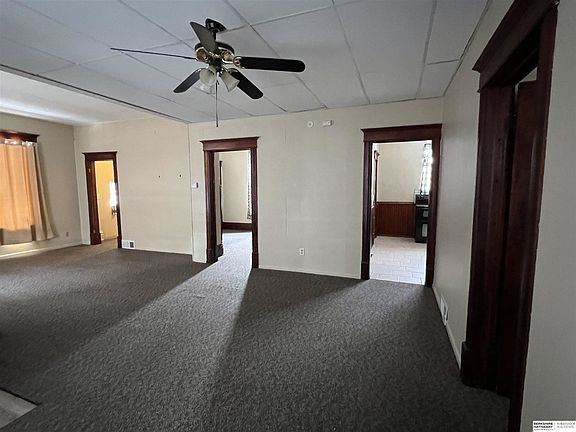 3rd image of 630 W 9th St