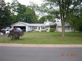 725 S Wilmott St, Otsego, MI 49078