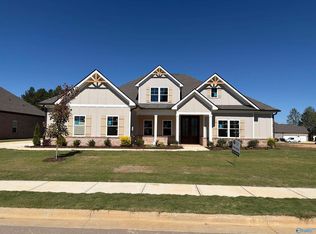 22411 Players Ln, Athens, AL 35613