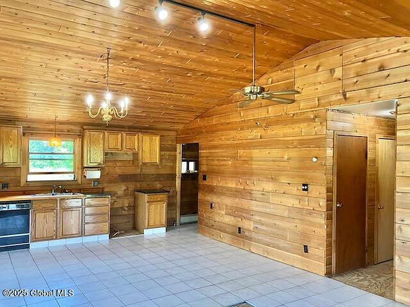 5th image of 344 Haviland Road