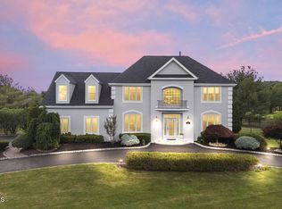 35 Rustic Way, Freehold, NJ 07728