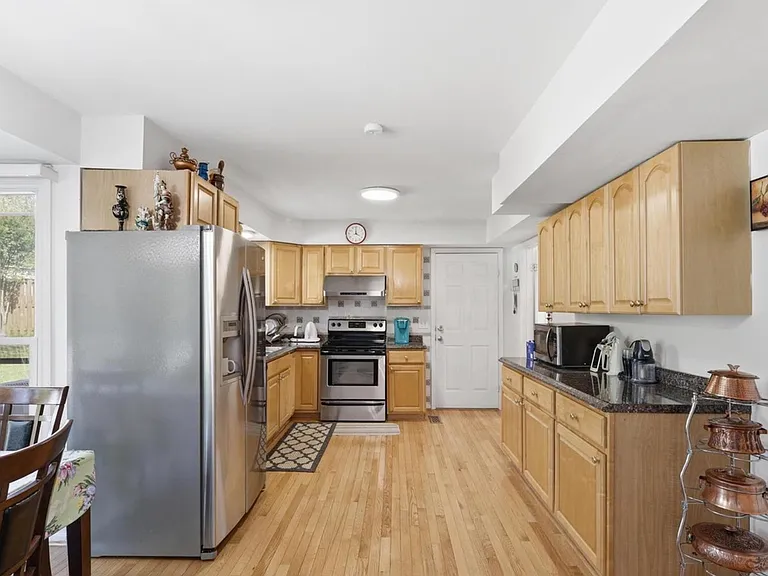 211 Whispering Wind Ct SE — Photo 8