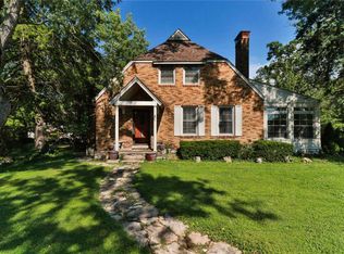 1104 Forest Ave, Kirkwood, MO