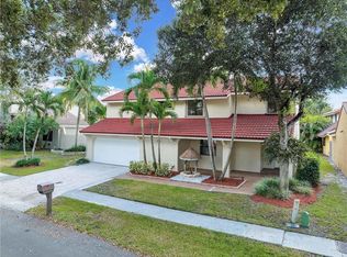 11900 N Aviary Dr, Cooper City, FL 33026