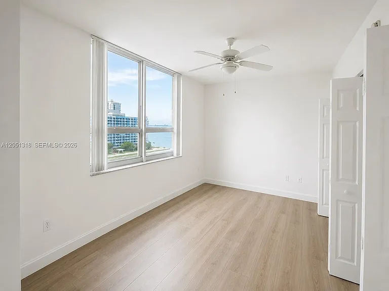 2000 N Bayshore Dr #1107 — Photo 19