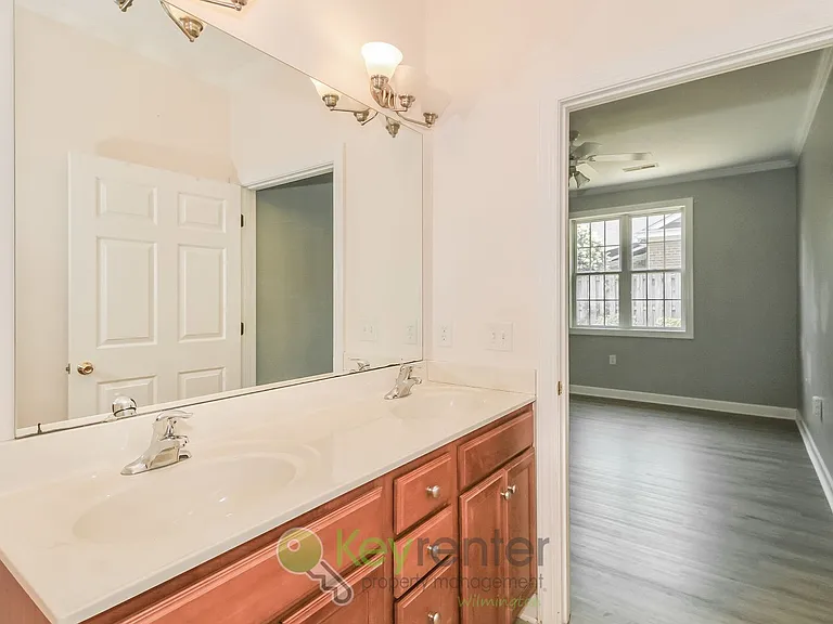 5006 Carleton Dr #135 — Photo 15
