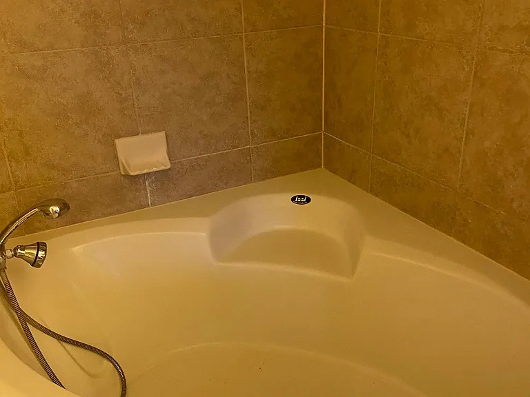Nice and big shower tub