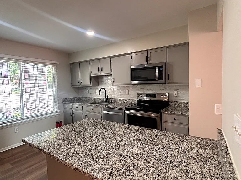 18529 Eagles Roost Dr — Photo 66