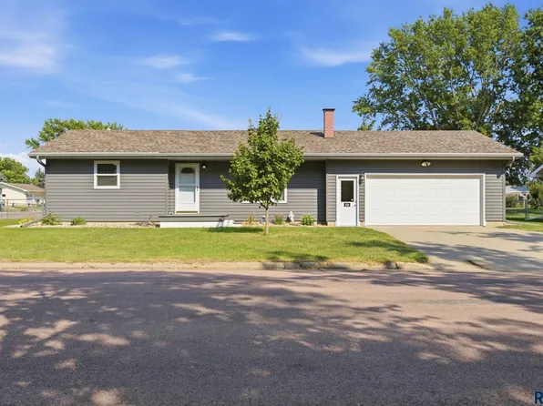 510 N 2nd St, Beresford, SD 57004