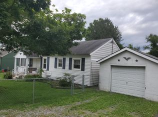 67 Halstead St, Oak Hill, WV 25901