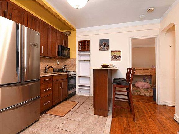 5th image of 84-49 168th St