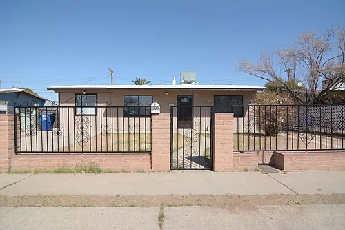 3661 E Sylvane St Photo 1