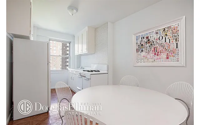 Sold by Douglas Elliman | media 8