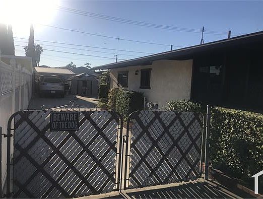 4th image of 8727 Clarinda Ave