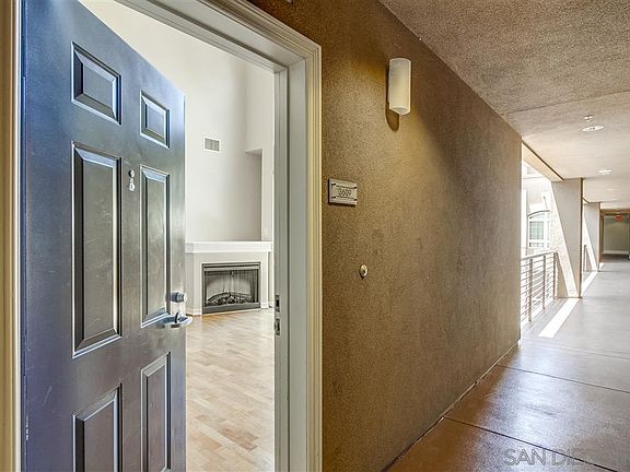 3rd image of 1465 C St Unit 3609