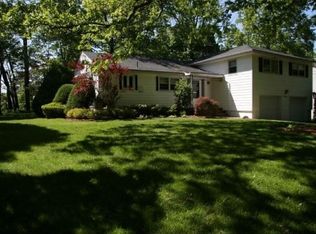 3 Gorham Ave, Livingston, NJ 07039