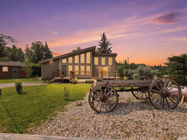 402 Lake AVENUE, Manitou Beach, SK S0K 4T1