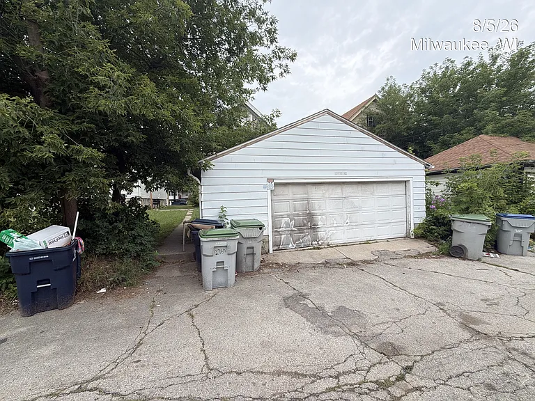 2762 N 51st St — Photo 3