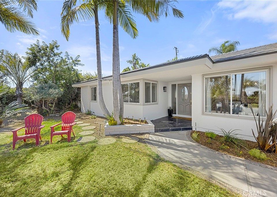 1st image of 907 Harmony Ln