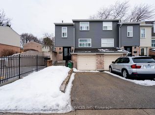 1050 Shawnmarr Rd #145, Mississauga, ON L5H3V1