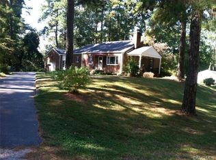 200 Hillside Ln, Colonial Heights, VA 23834