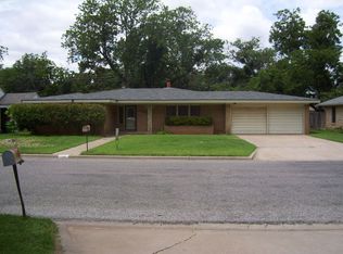 2202 15th St, Vernon, TX 76384