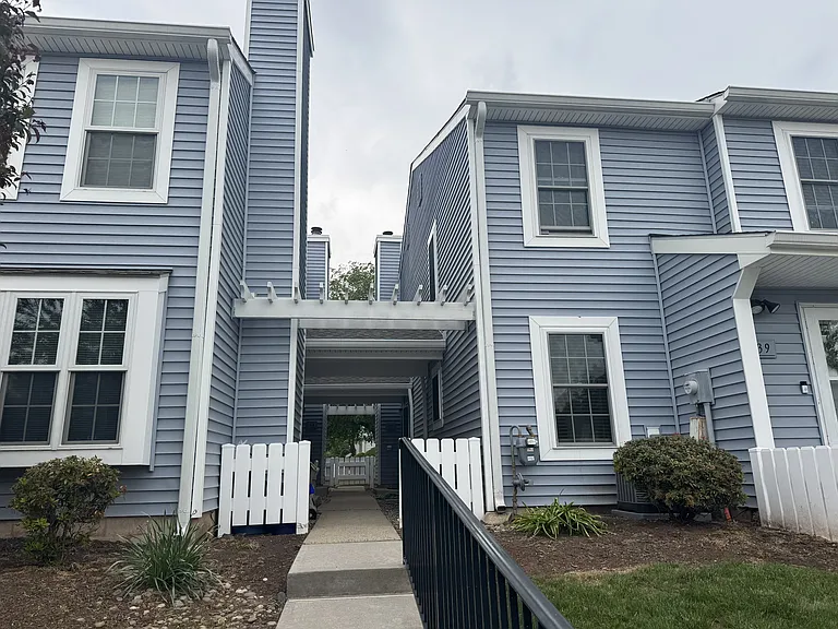 35 Almond Dr — Photo 12