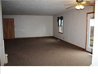 3rd image of 1023 Highland Dr