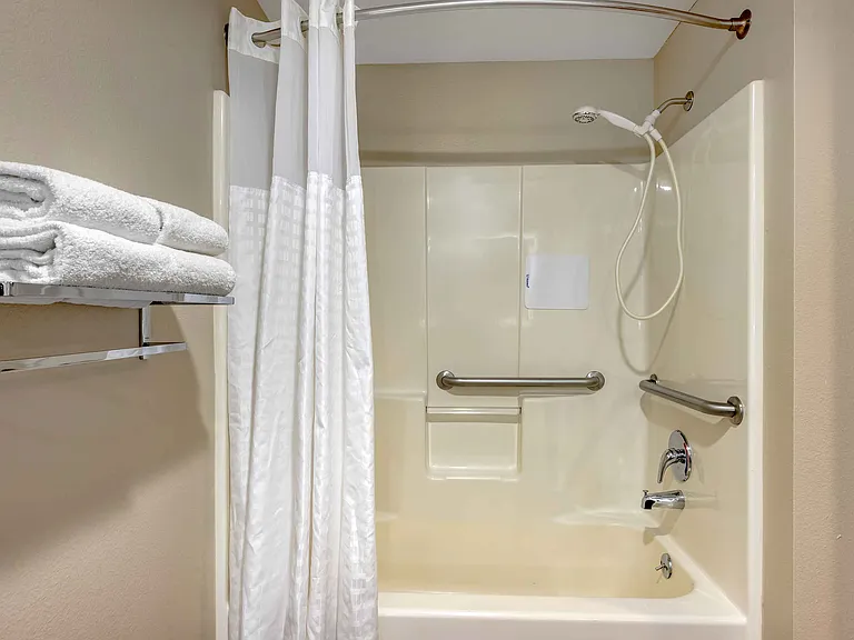 1215 N Hayden Meadows Dr — Photo 41