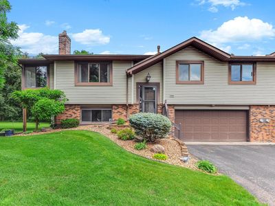 556 Donegal Cir, Shoreview, MN, 55126