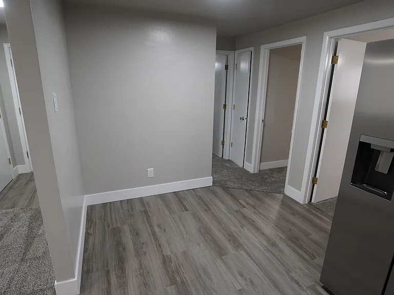 Apartments at 175 Main Street in Farmington — Photo 40