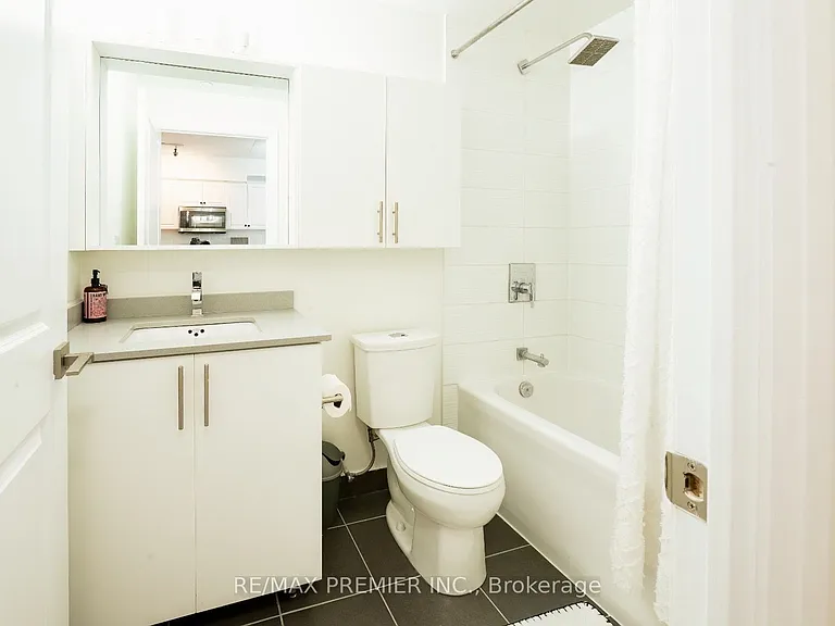 3600 Highway 7 Rd #211 — Photo 10
