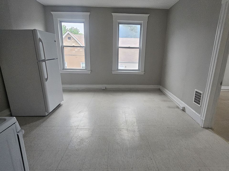 1st image of 52 Dickerman St #O2l