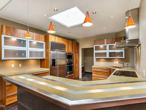 4th image of 9308 N 87th Way