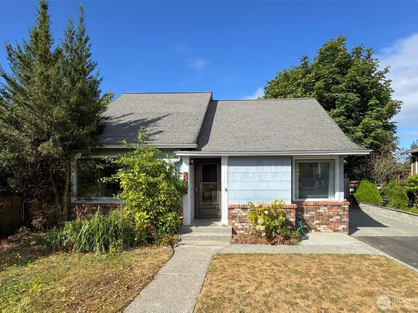519 W 15th Street, Port Angeles, WA 98362