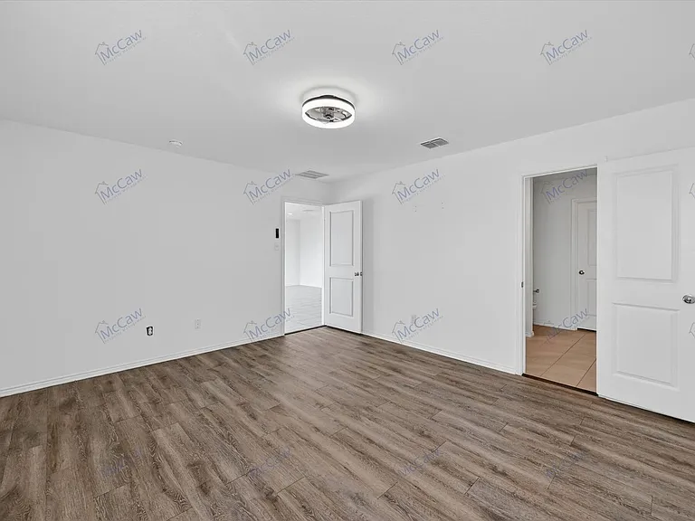 1507 Trick Riding Way — Photo 12