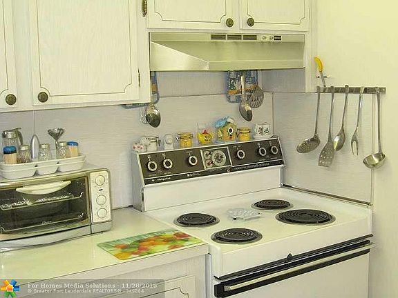 5th image of 8240 SW 24th St APT 5214