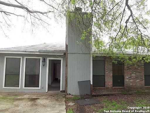 2nd image of 5811 Spring Village St
