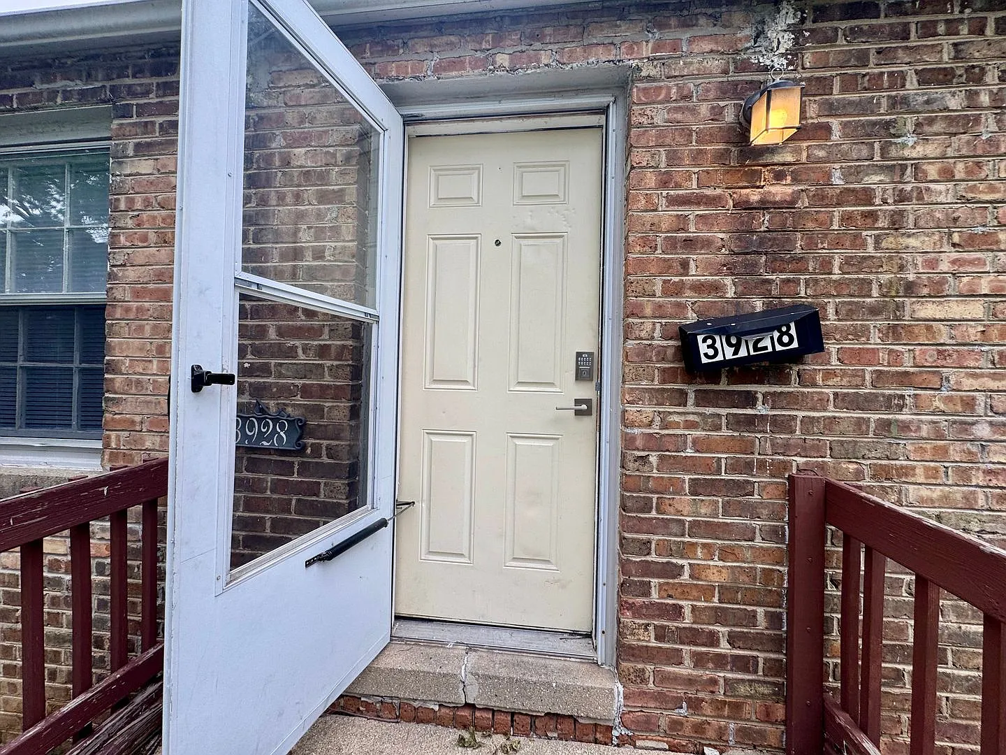 Spacious 3BR Milwaukee Home | Additional Bonus Room | Large Yard | 1 Car Garage + 1 Car Parking S... — Photo 2