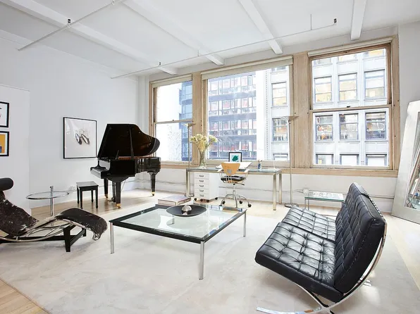 28 W 38th St APT 4E, New York, NY 10018