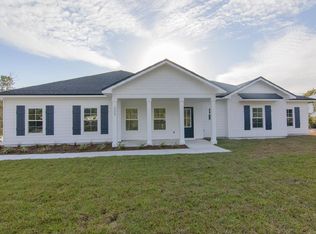 333 Magnolia Ct, Eastpoint, FL 32328