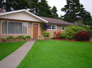 1808 NE Crestview Pl, Newport, OR