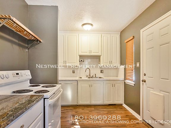 3rd image of 630 N American Beauty Dr