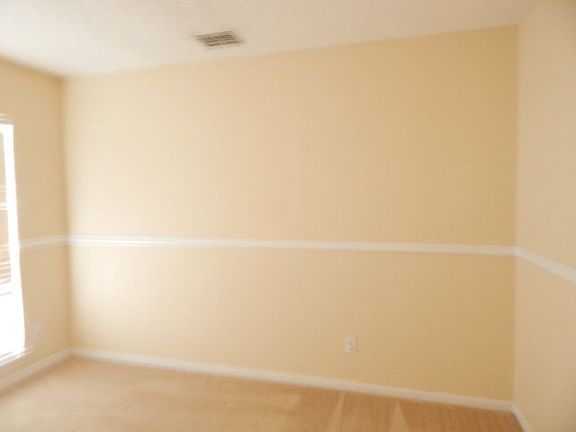 4th image of 501 Ashland Crk