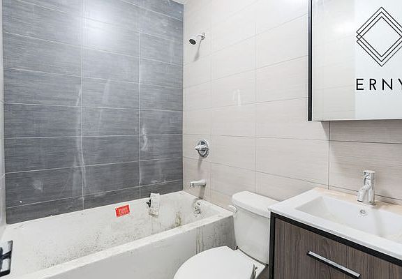 4th image of 1603 Lincoln Pl Floor 1