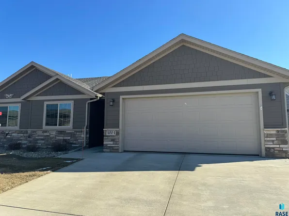 4004 S Grand Slam Ave, Sioux Falls, SD 57110