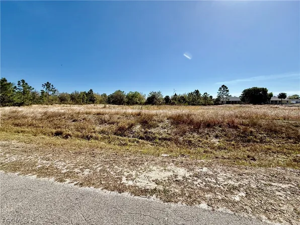 712 Greenwood Ave, Lehigh Acres, FL 33972