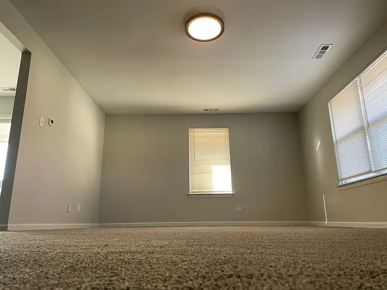 Sandy Ridge Apartments — Photo 6