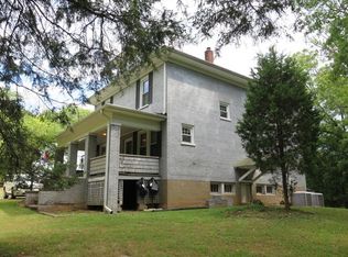 2315 Rutrough Rd, Roanoke, VA 24014