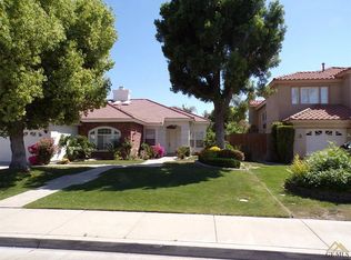 11113 Rockridge Way, Bakersfield, CA
